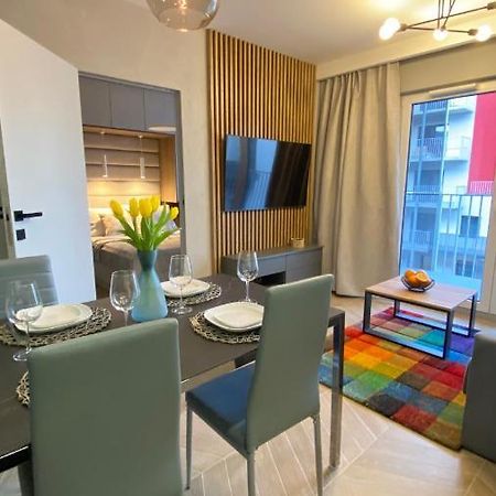 Grey House + Free Parking Apartman Wrocław Kültér fotó